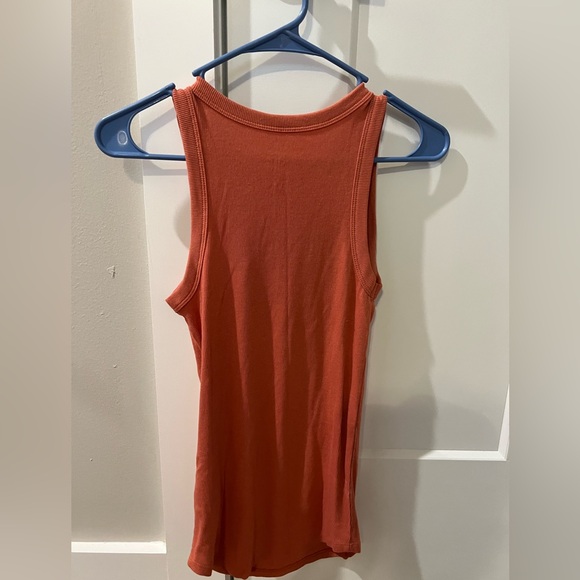 Coral Colored Ribbed Muscle Tank - Picture 2 of 3